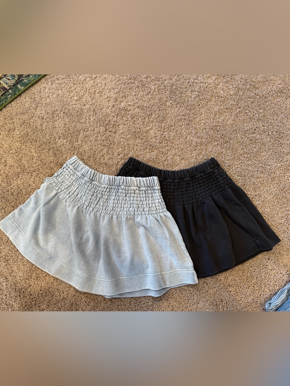 Aerie bundle of 2 flounce mini skirts